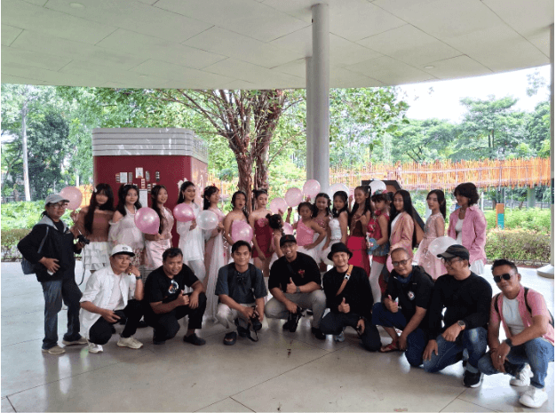 Photo Hunting Bertemakan Valentine di Tebet Eco Park bersama AMJ, Pose Management, dan Halofoto App!