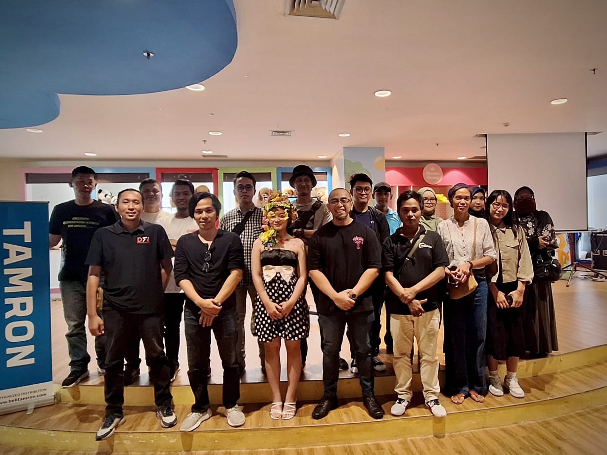 Tamron Ikut Dukung Foto Konsep Bertema Artistik di Gramedia Harapan Indah!