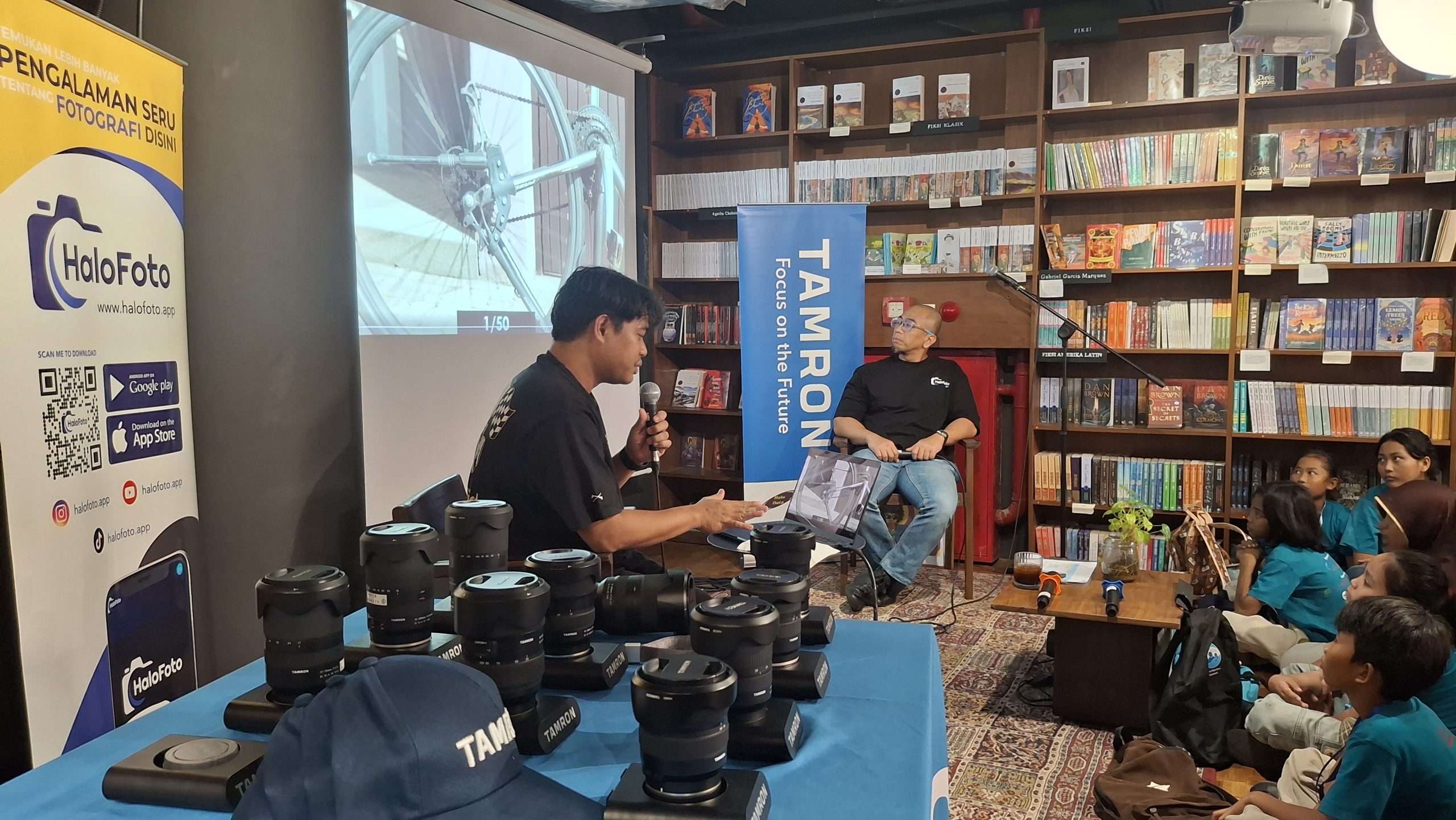 Menjelajahi Cerita Anak Pesisir melalui Perspektif Video bersama Tamron Indonesia!